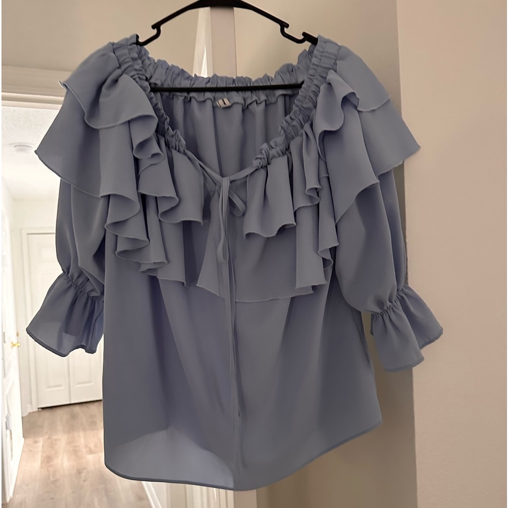 Women’s Blue off the shoulder shirt L